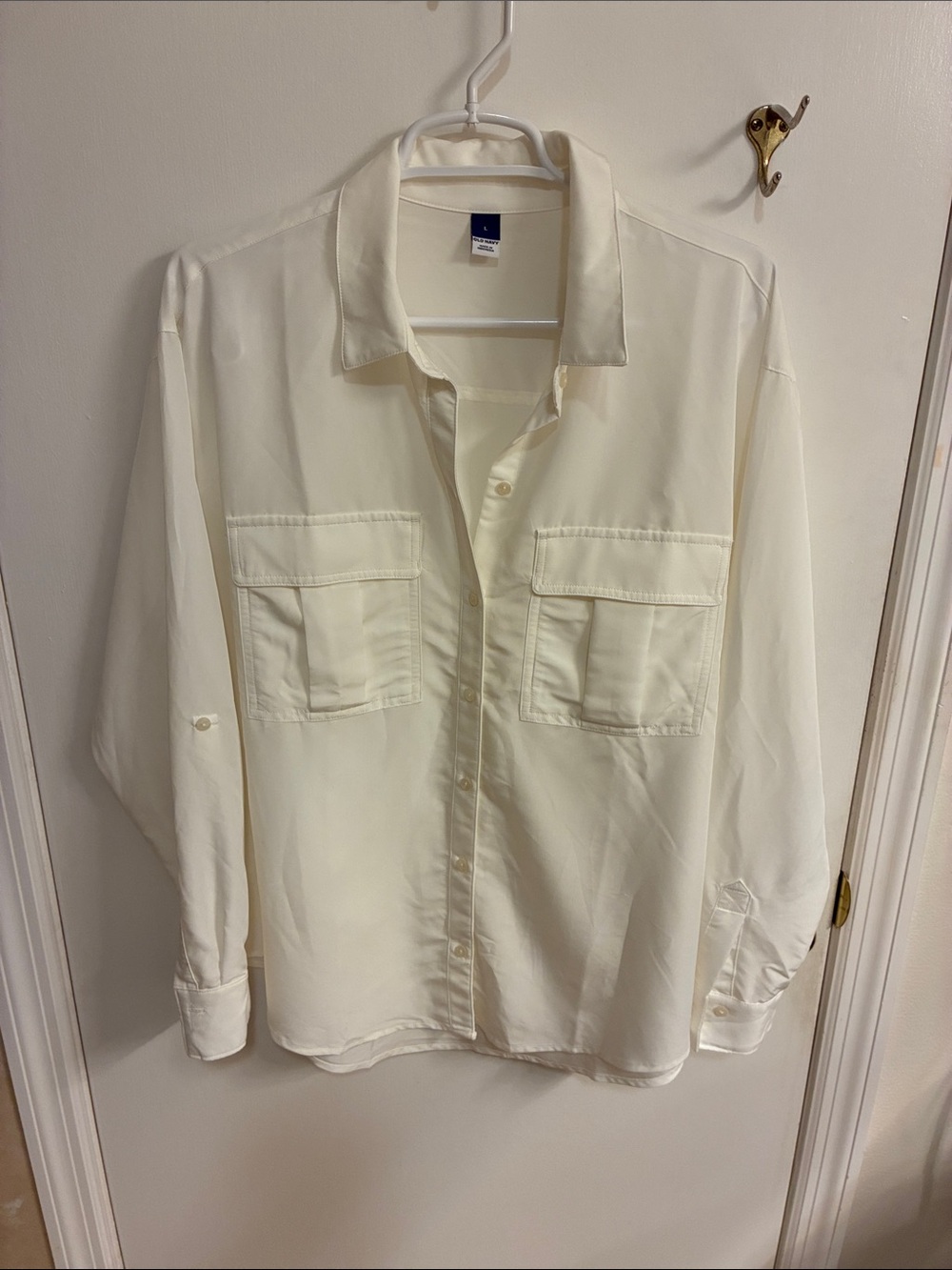 Old Navy Cream Button-Down Shirt with Front Pockets Sz L
